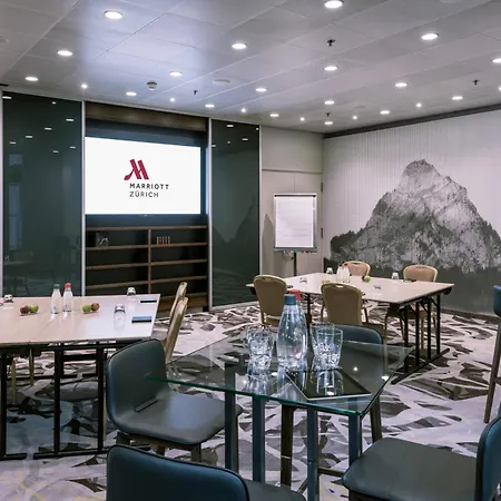 Szálloda Marriott 5*