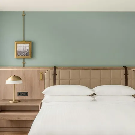 Marriott Hotel 5*