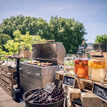 Marriott Szálloda 5*